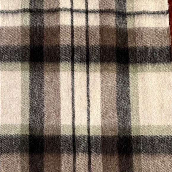 Classic Plaid Men\'s Scarf - Black, Gray, and White main image 0